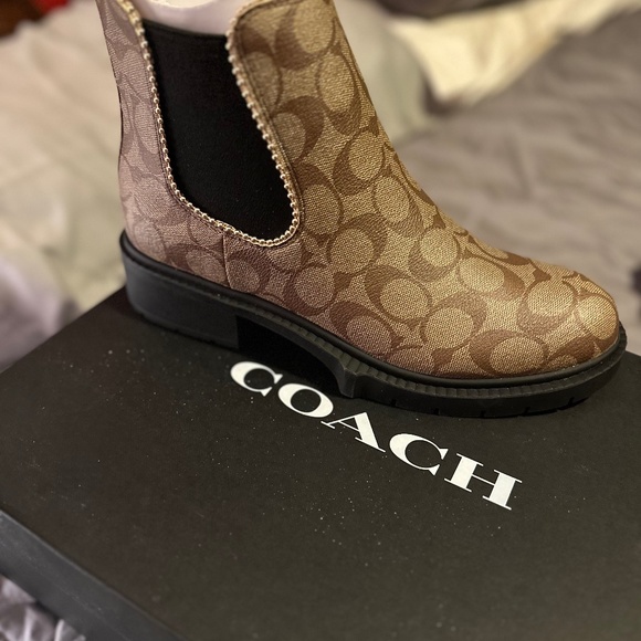 Coach Levy Sig Bootie - Picture 1 of 2